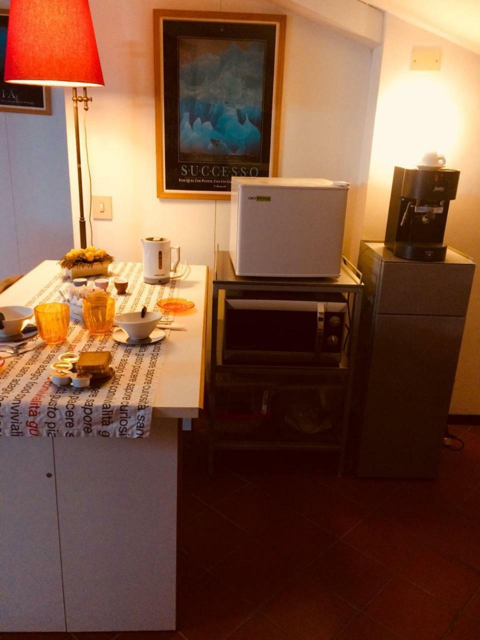 Easy Room Colle Val D'Elsa Luaran gambar