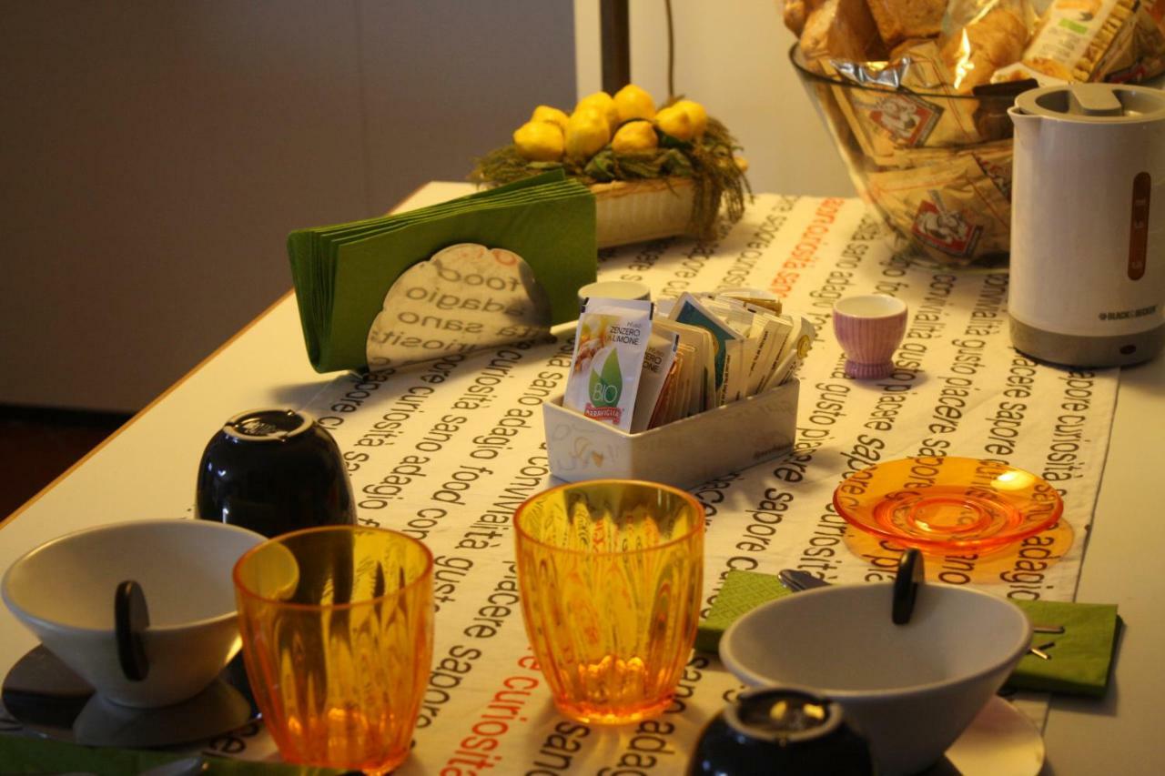 Easy Room Colle Val D'Elsa Luaran gambar